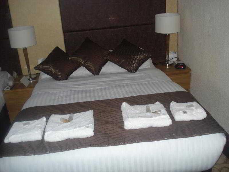 Windsor Hotel 네언 외부 사진